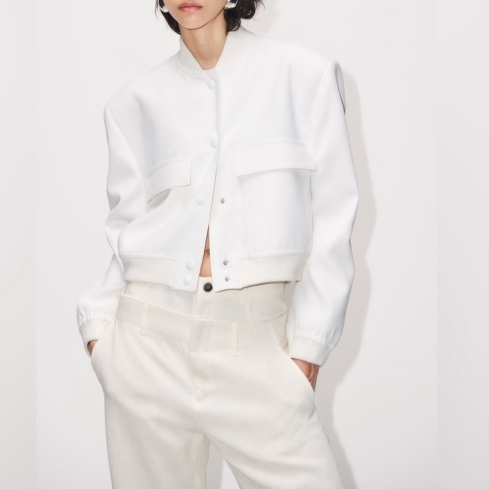 NWOT! Zara XS maxi pocket bomber jacket.